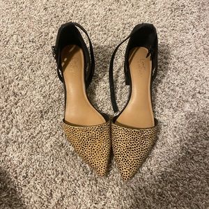 Crown Vintage Pointed Toe Heel